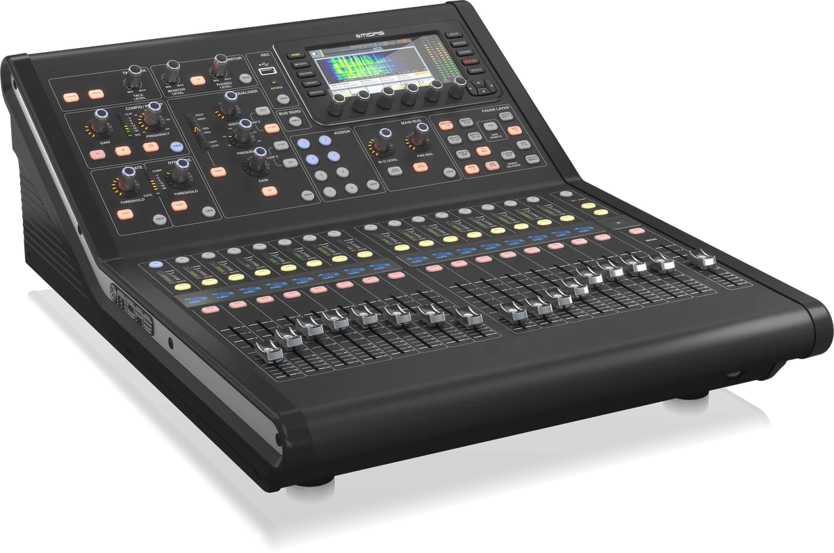 Console numérique Midas M32R LIVE en perspective